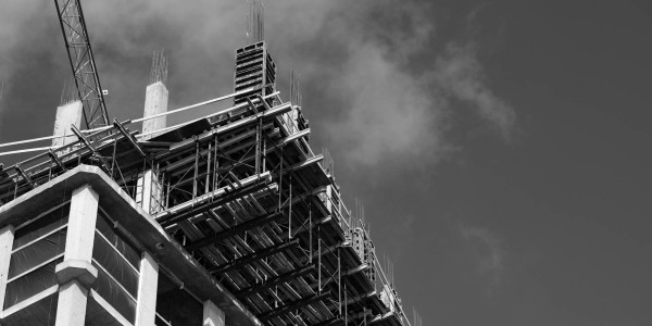 Vicios Ocultos Construcción / Defectos Constructivos Llobera · Problemas en Calidad de los Materiales; Parquet, Puertas, Ventanas